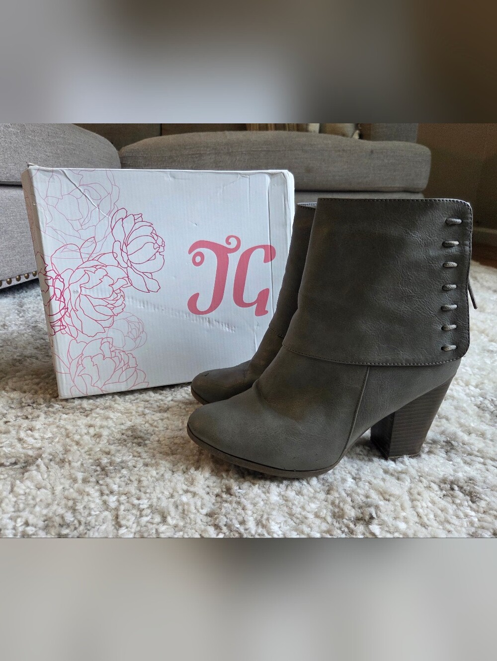 Vintage Juicy Couture Aspen Leather Heeled Bootie Grey - Picture 8 of 8